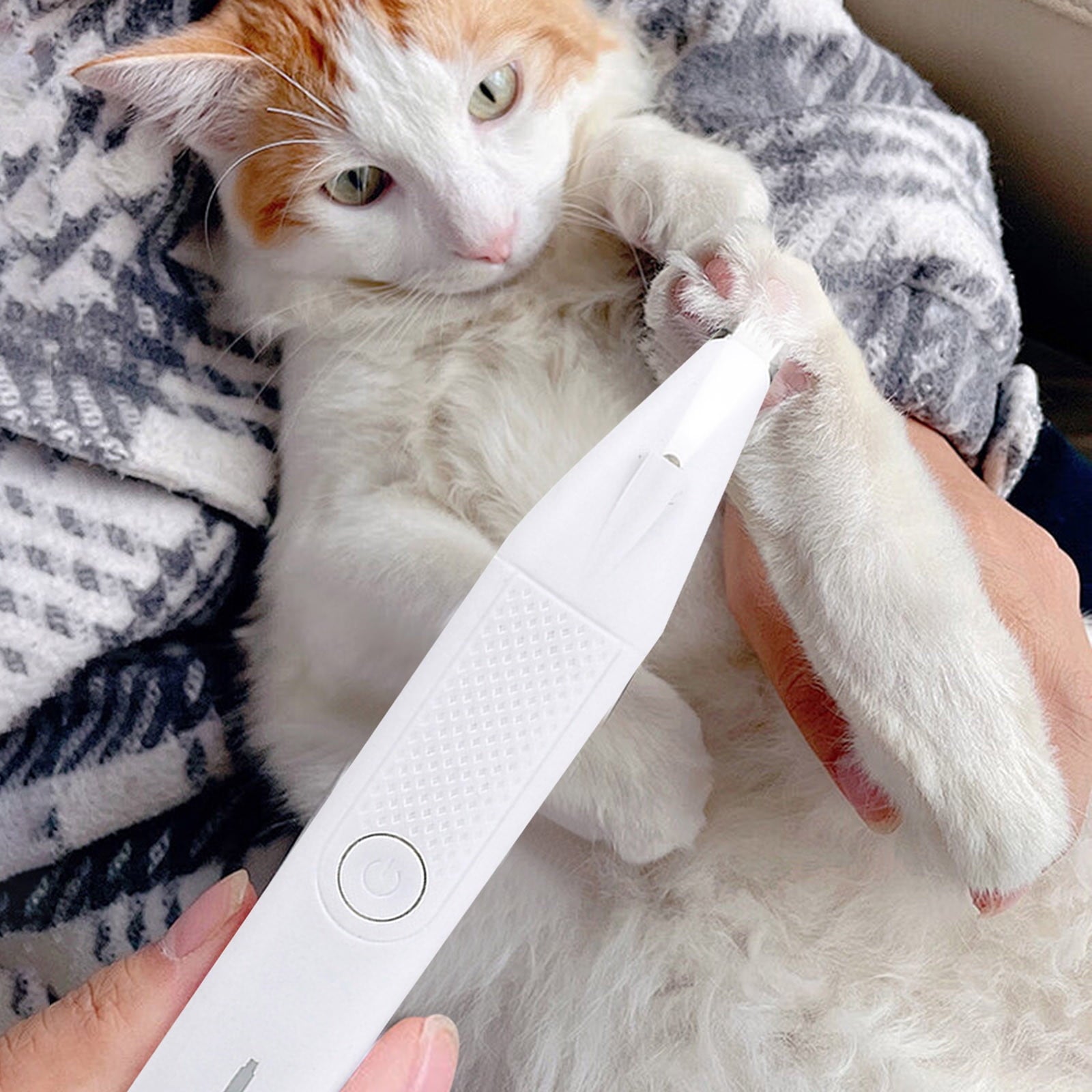 Dog Clippers Grooming Kit Hair Clipper-Low Noise Paw Trimmer- Rechargeable, Cordless Quiet Nail Grinder Shaver for Cats and Other Pets